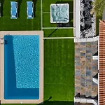 Del Sol Heated Pool Villa *