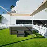 ヴィラ Del Sol Heated Pool アデヘ